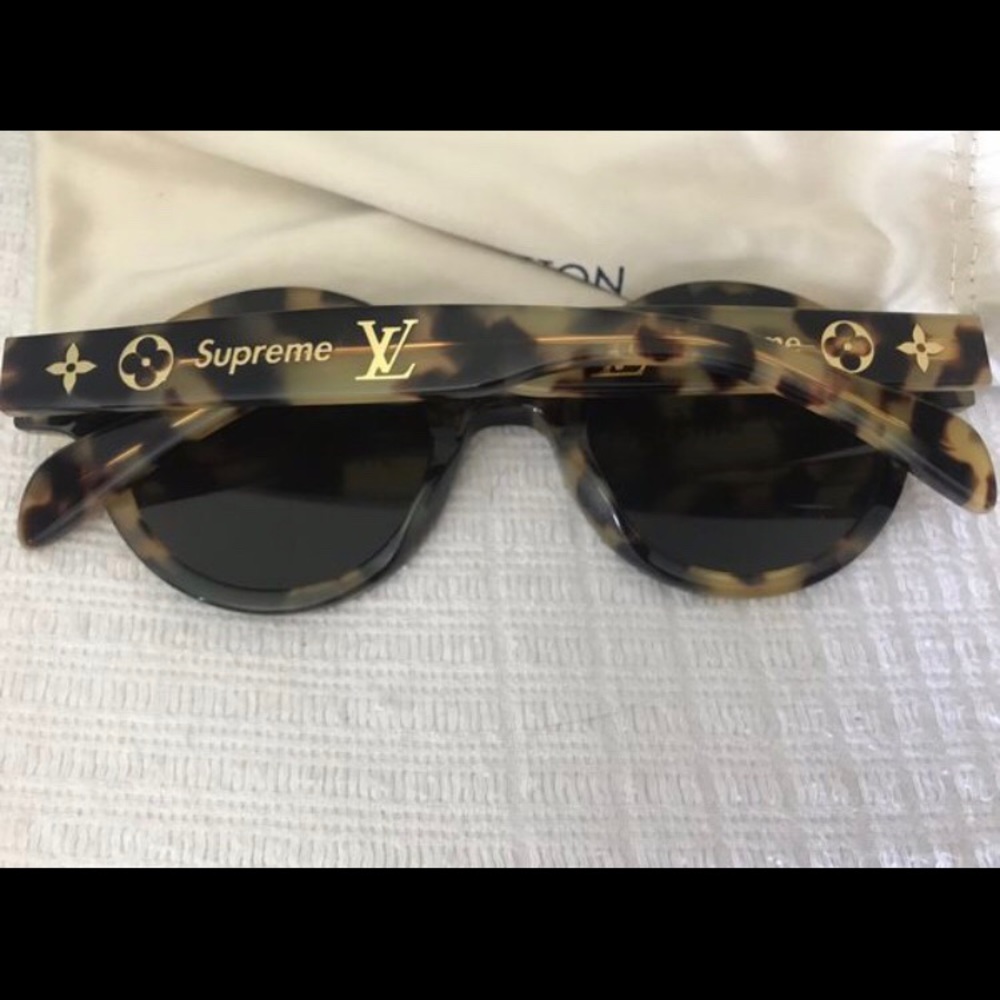 Louis Vuitton X Supreme sunglasses